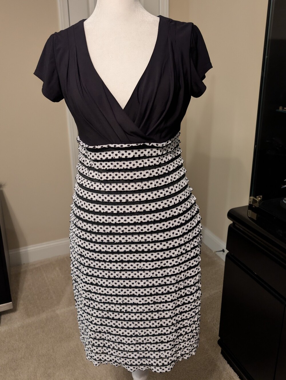Ronni Nicole Black and White V-Neck Polka Dot Stripe Midi Dress - Picture 1 of 13